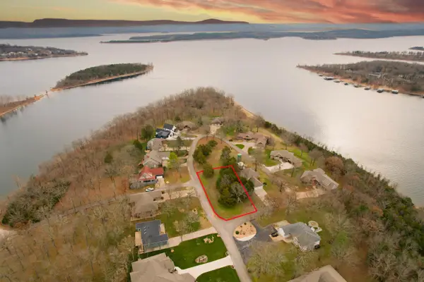 148 Water Point Lane, Branson West, MO 65737