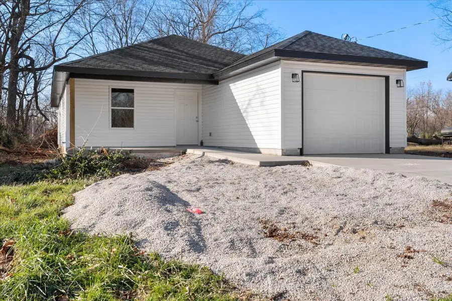 1229 N Warren Avenue, Springfield, MO 65802 - Image #2