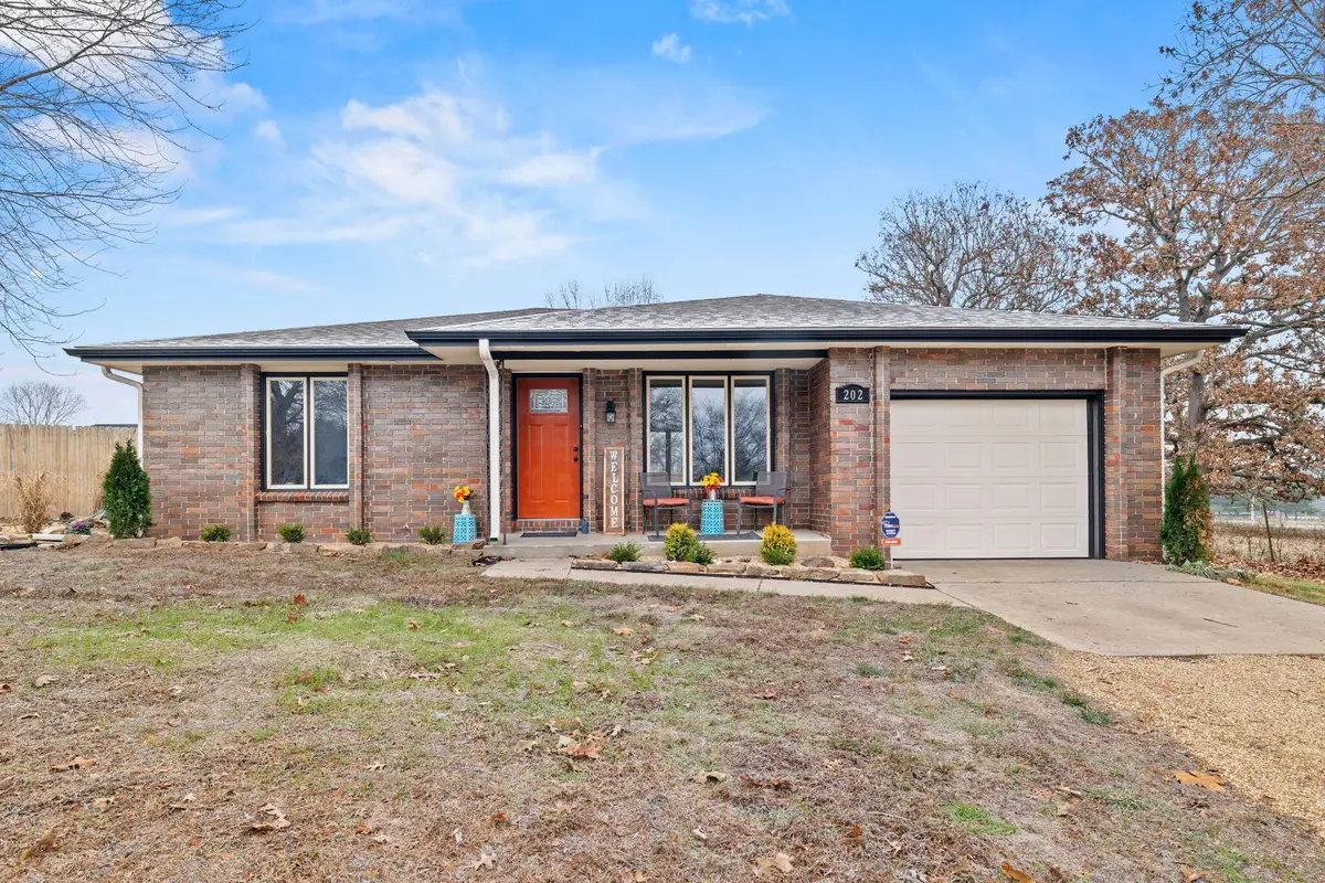 202 N 36th Street, Nixa, MO 65714 - Image #1