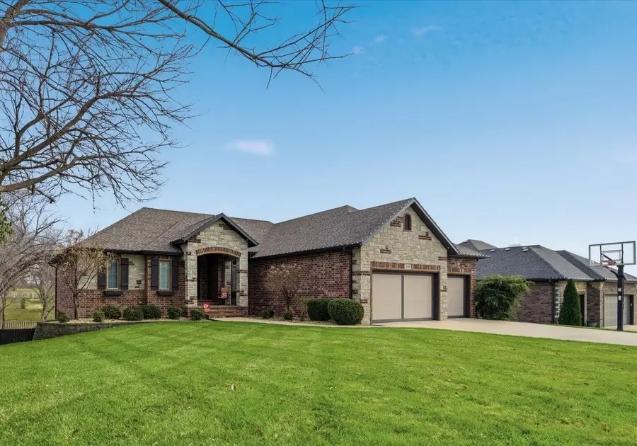 388 N Niangua Drive, Nixa, MO 65714 - Image #3