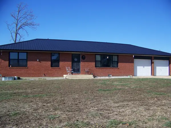 12409 State Route E, West Plains, MO 65775
