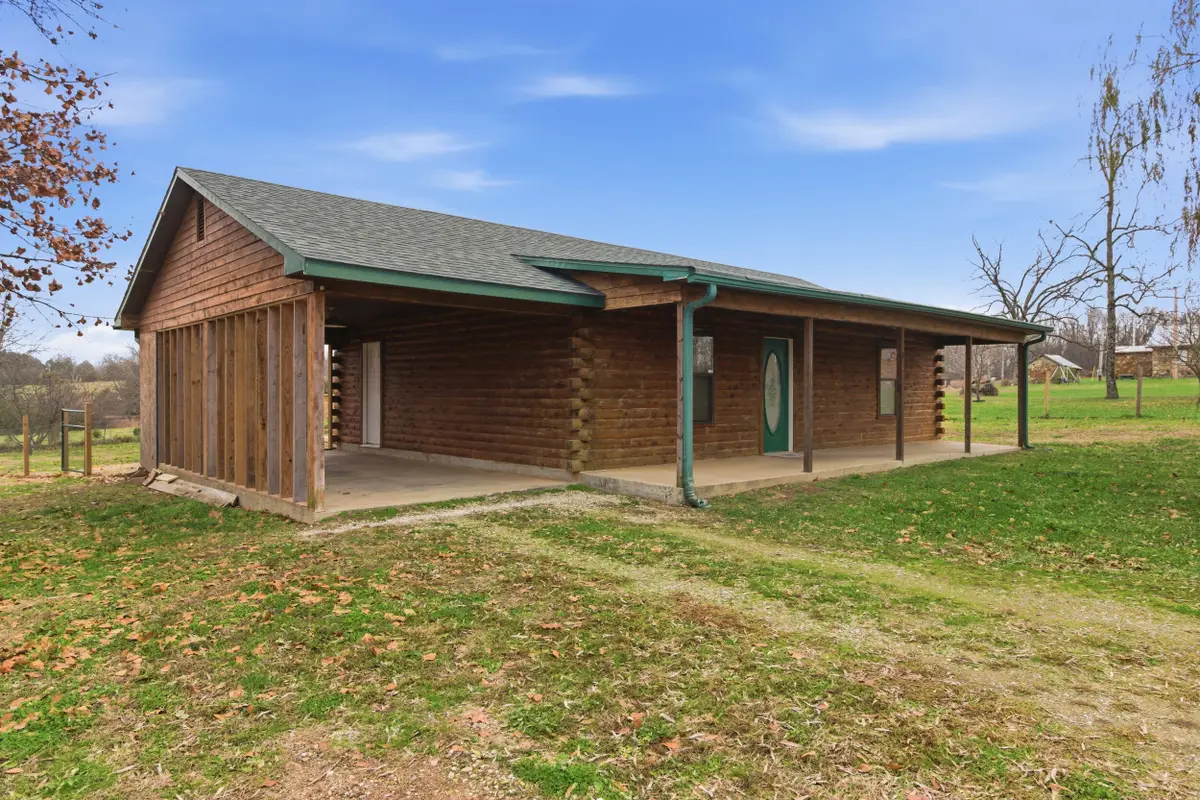 8372 County Road 5090, West Plains, MO 65775 - Image #1