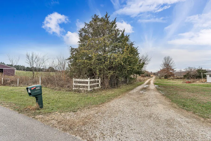 354 Honeysuckle Road, Marshfield, MO 65706 - Image #2
