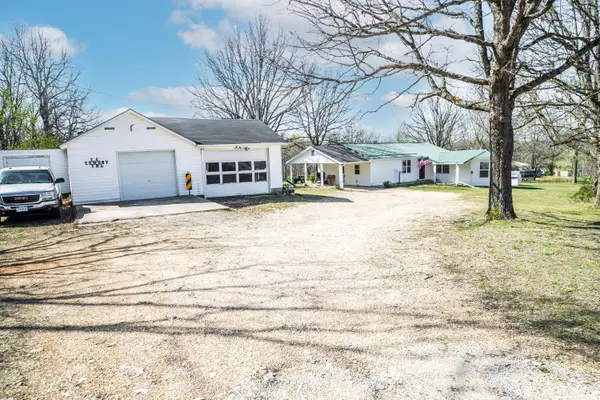 26 Cowboy Trail, Buffalo, MO 65622