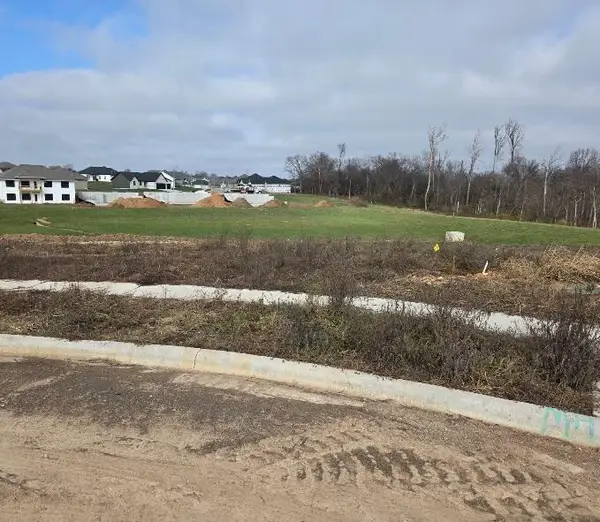 916 S Pindall Lane, Nixa, MO 65714