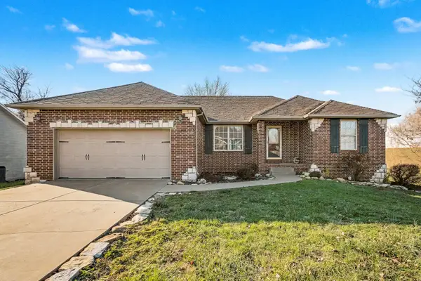 259 Aven Avenue, Sparta, MO 65753