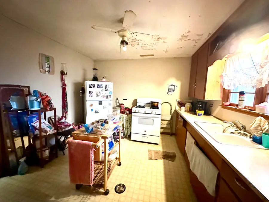 811 N West Avenue, Springfield, MO 65802 - #3