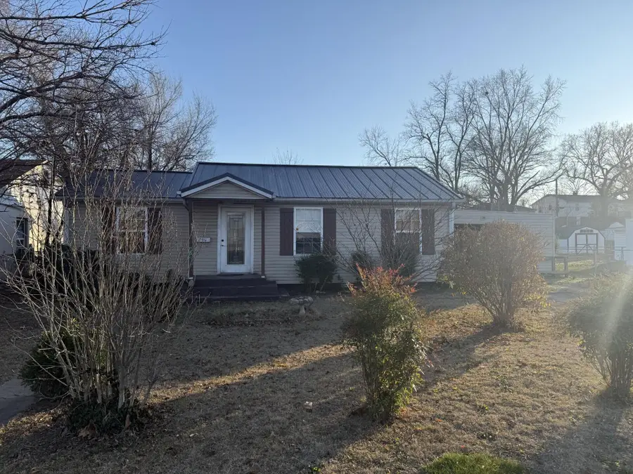 1018 4th Street, West Plains, MO 65775 - Image #3