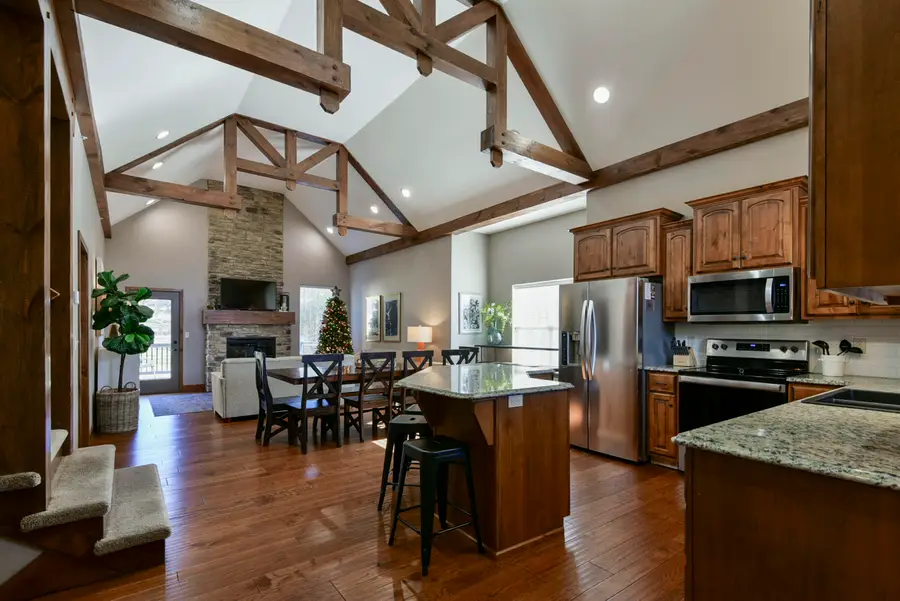 320 Deep Forest Lane, Hollister, MO 65672 - Image #3