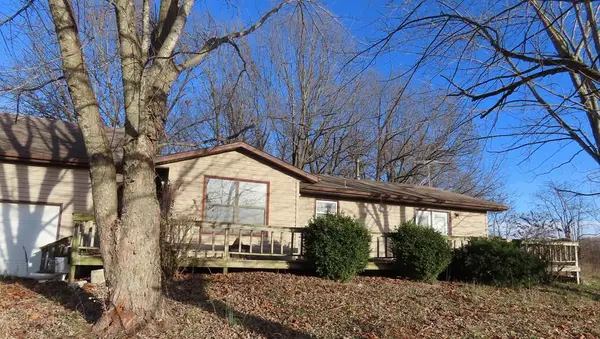 744 Charles Road, Billings, MO 65610