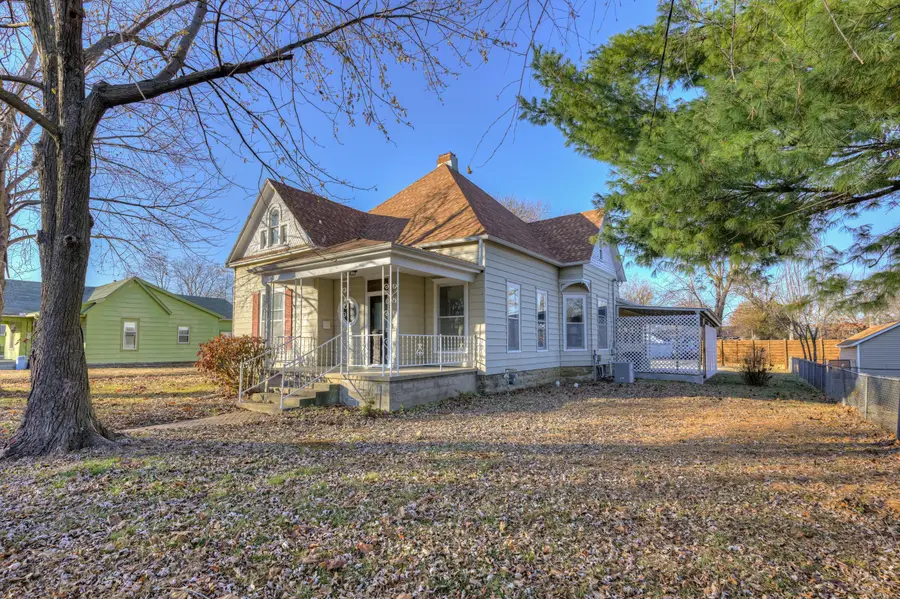 908 W Walnut Street, Nevada, MO 64772 - Image #2