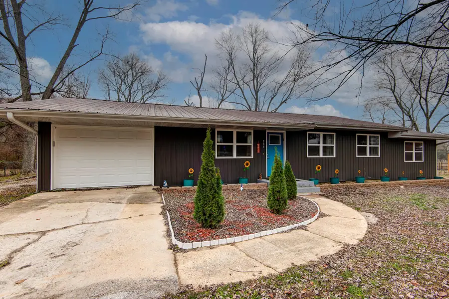 309 Southview Avenue, Ava, MO 65608 - Image #3