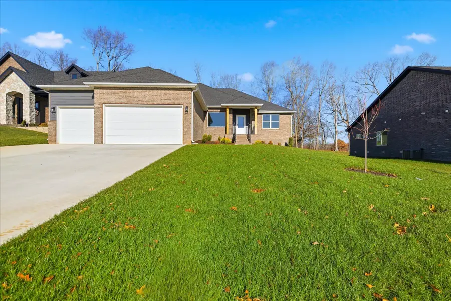 5569 E Wild Horse Drive, Springfield, MO 65802 - Image #2