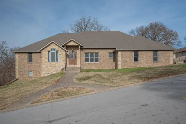 1026 Sherry Drive, Neosho, MO 64850