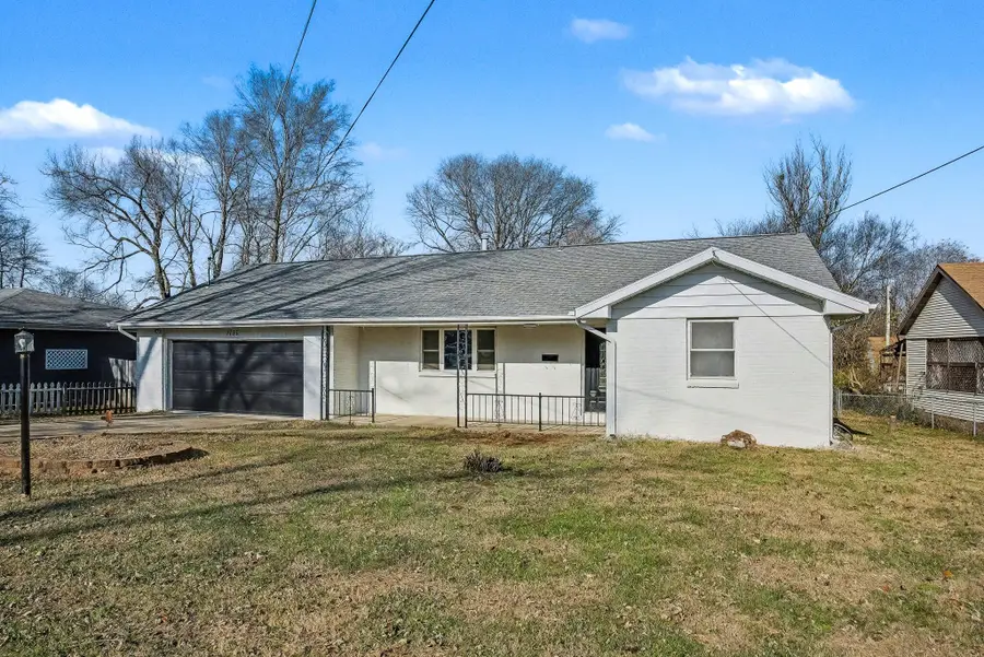 1135 W Portland Street, Springfield, MO 65807 - Image #2