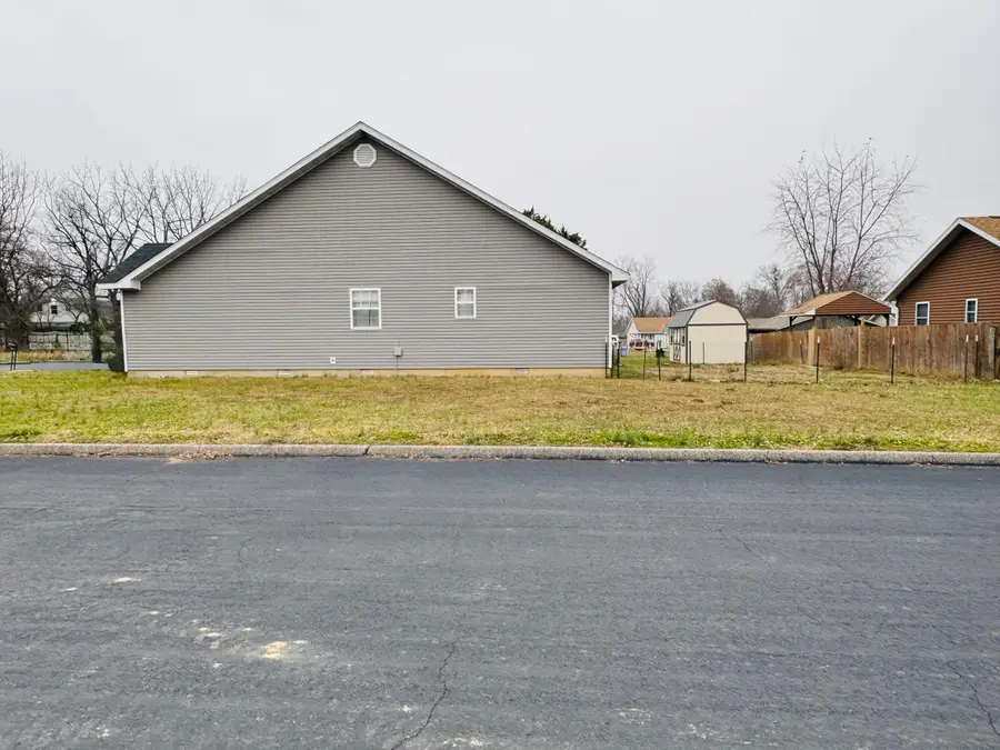 700 Robin Road Road, Mountain Grove, MO 65711 - Image #2
