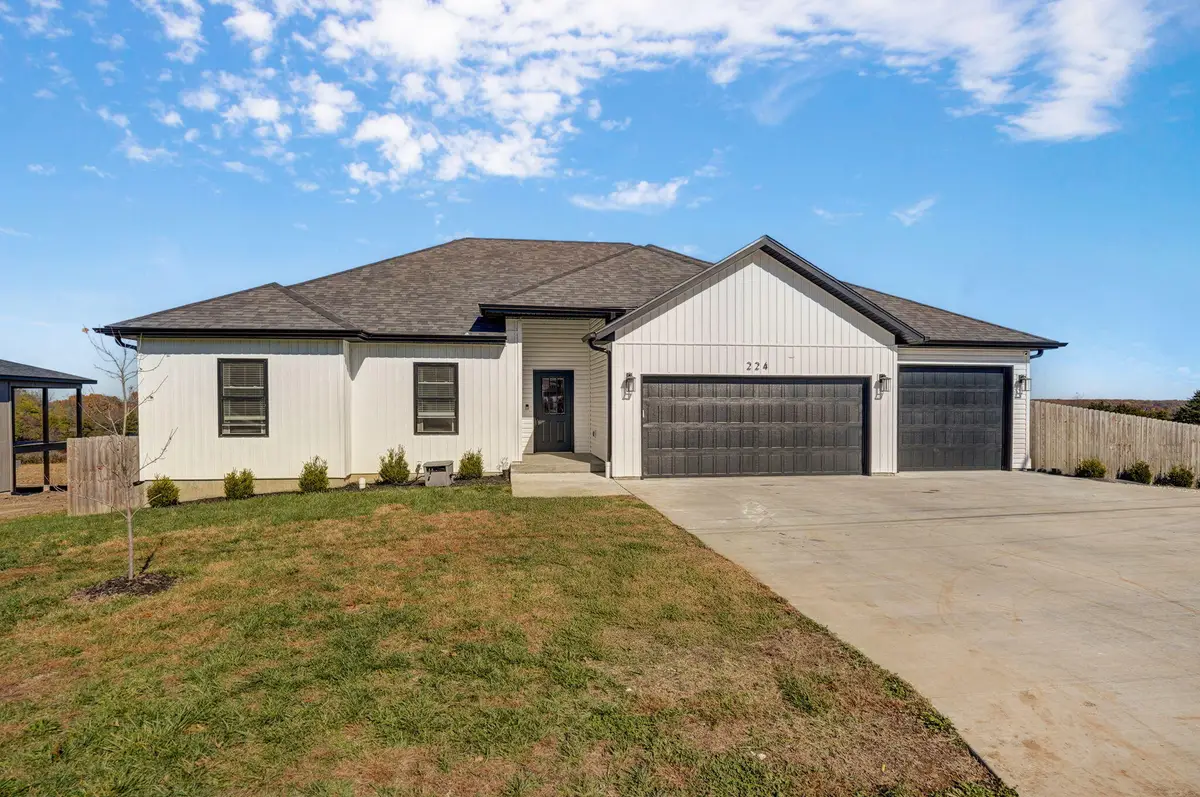 224 W Cinton St Street, Rogersville, MO 65742 - Image #1