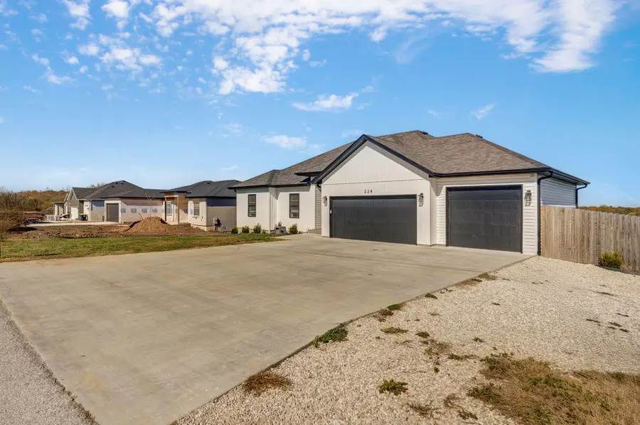 224 W Cinton St Street, Rogersville, MO 65742 - Image #2