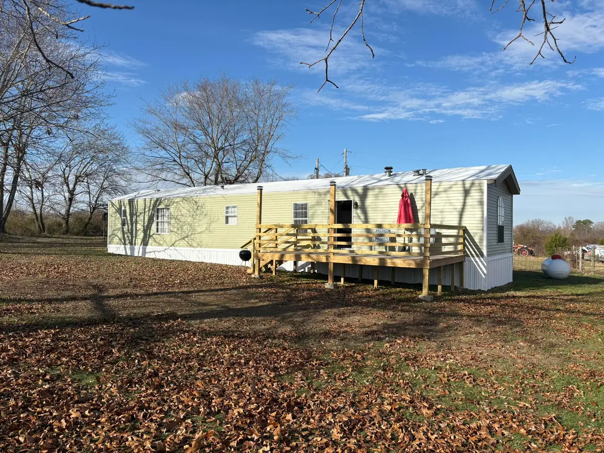 453 Savanah Road, Crane, MO 65633 - Image #1