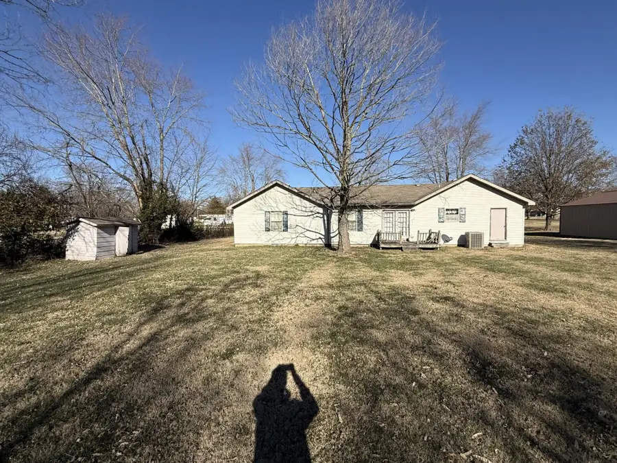 806 E 10th Street, Mountain Grove, MO 65711 - Image #3