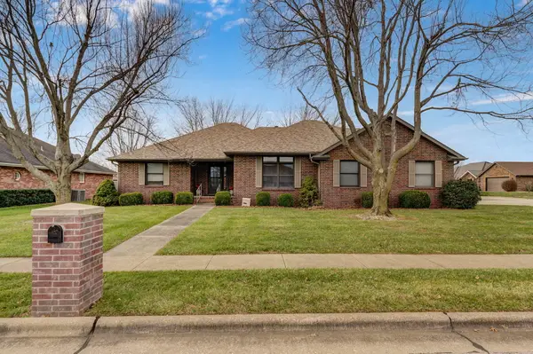3559 S Swan Avenue, Springfield, MO 65807