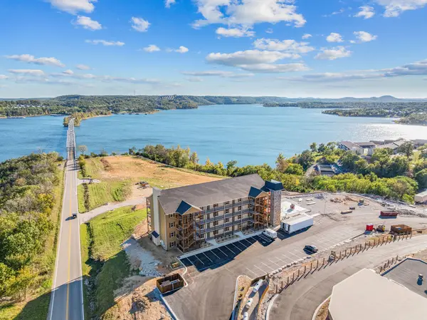 74 Bridgewater Loop #11, Kimberling City, MO 65686