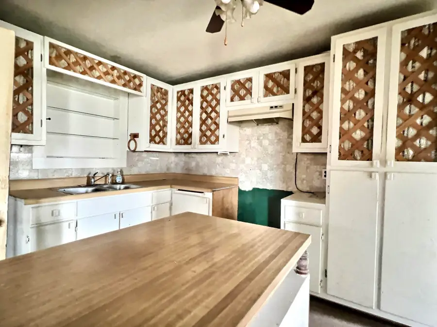 901 Pennsylvania Avenue, Pierce City, MO 65723 - Image #2