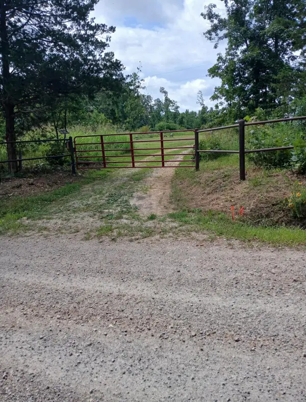 5160 County Road 9380, West Plains, MO 65775