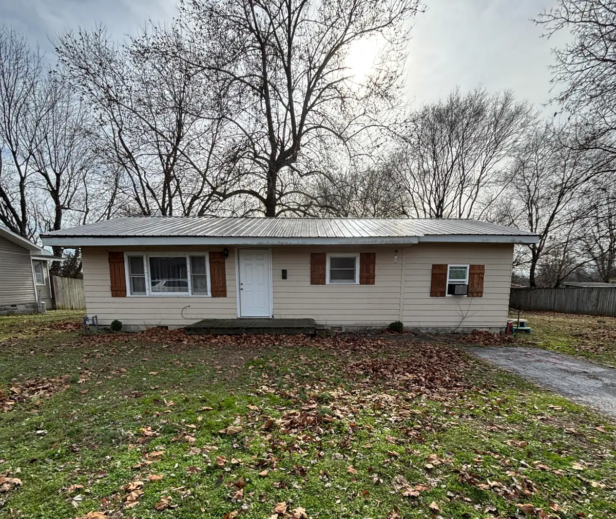 309 W Phelps Avenue, Pierce City, MO 65723 - Image #1