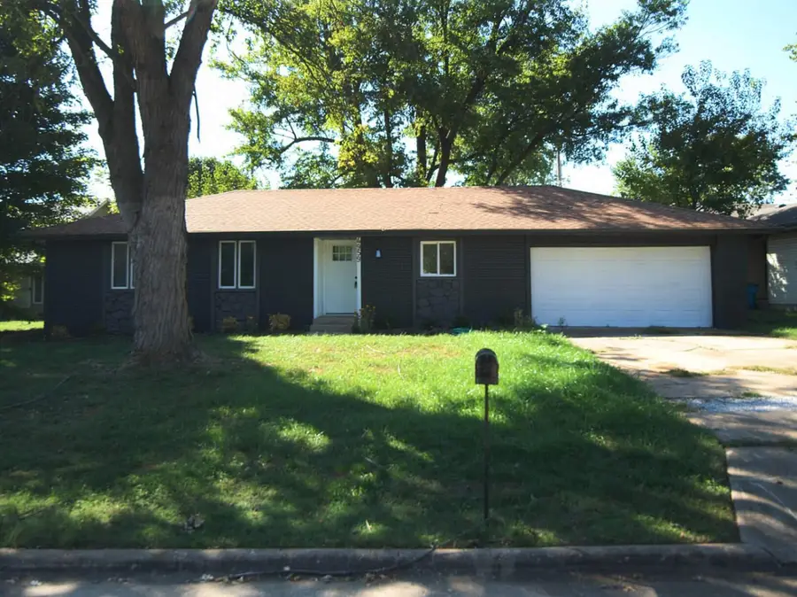 4959 S Mccann Avenue, Springfield, MO 65804 - #3