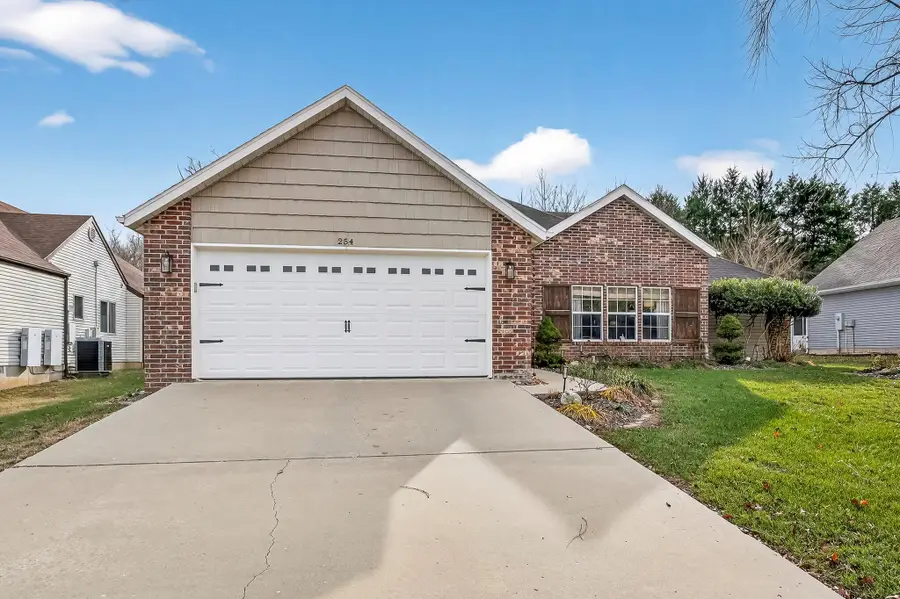 254 Wilshire Drive, Hollister, MO 65672 - Image #3