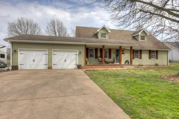 2032 Alison Street, Carthage, MO 64836