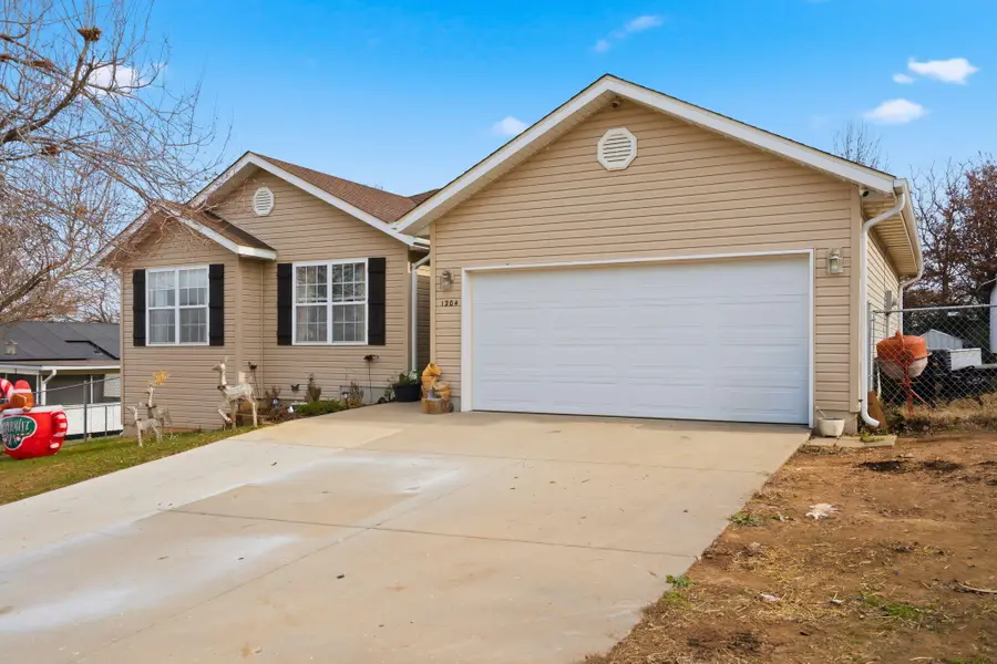 1204 S 16th Street, Ozark, MO 65721 - Image #2
