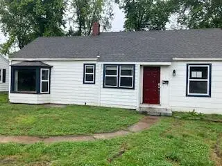 828 Stratford Place, Neosho, MO 64850 - Image #1