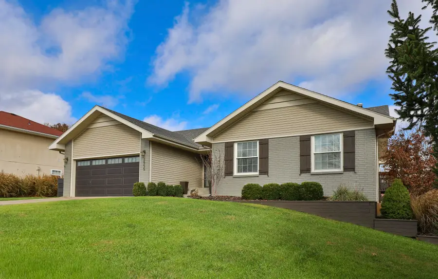 2555 W Sexton Drive, Springfield, MO 65810 - Image #2