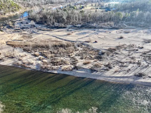 000 Bass Rock Drive, Van Buren, MO 63965