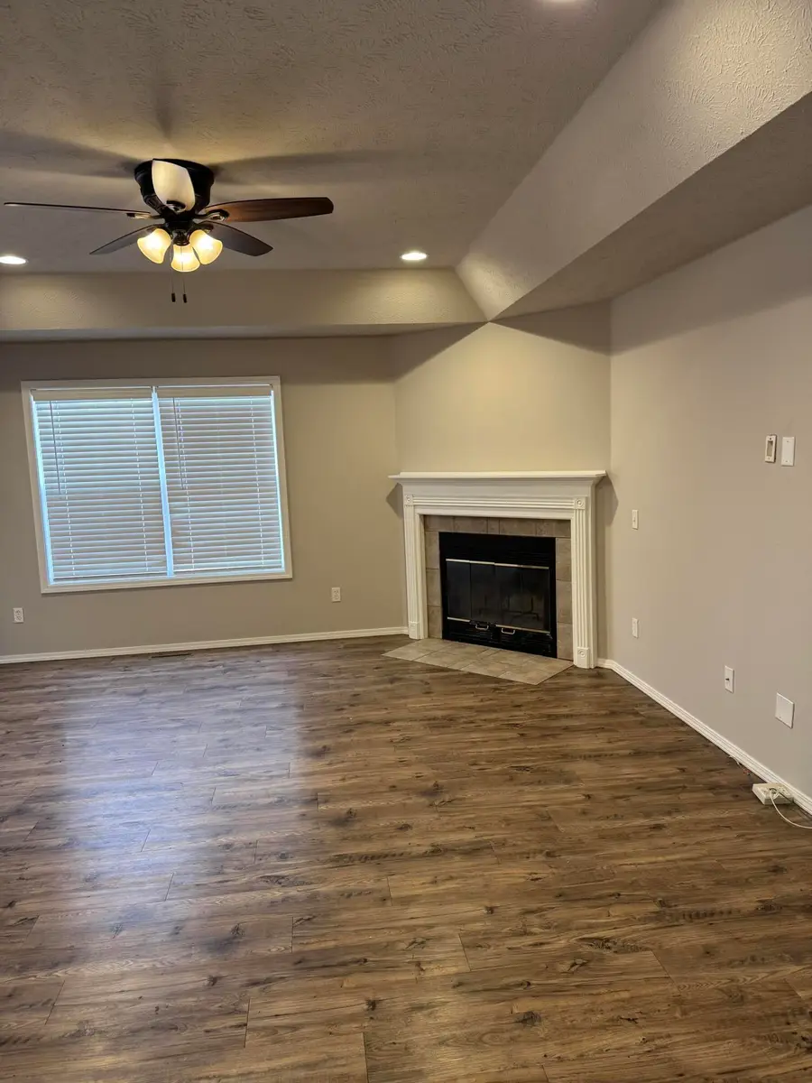 105 W Twin Oak Drive, Nixa, MO 65714 - Image #2