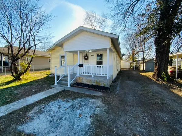 900 W Woodlawn Street, Springfield, MO 65803