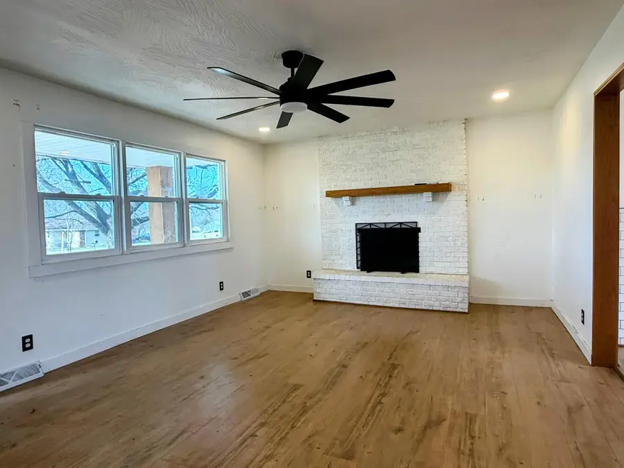 208 Northview Circle W, Fair Grove, MO 65648 - Image #2