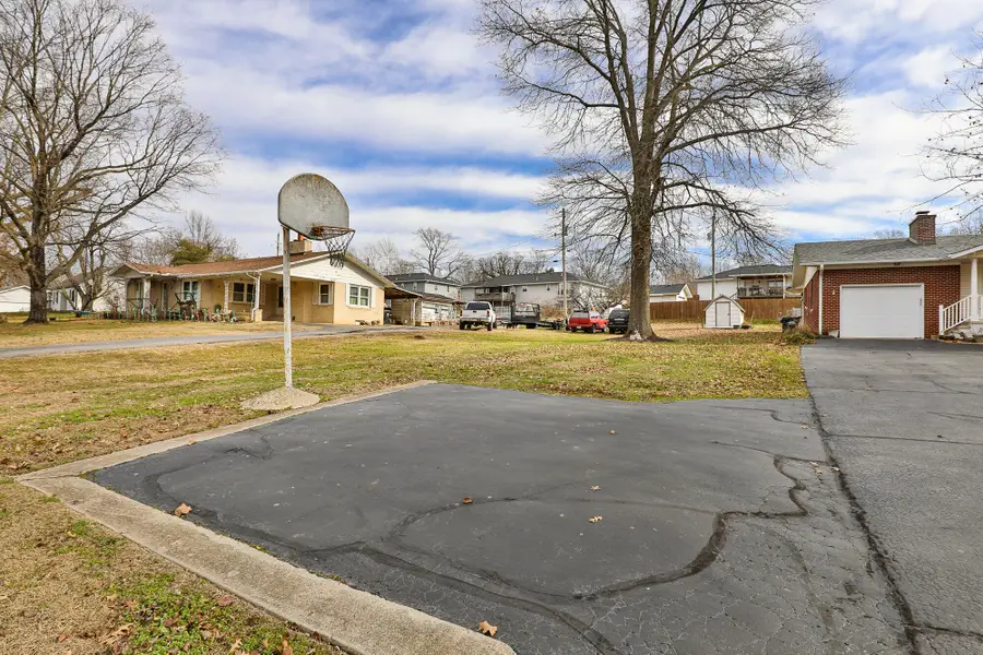 550 W Hubble Drive, Marshfield, MO 65706 - Image #3
