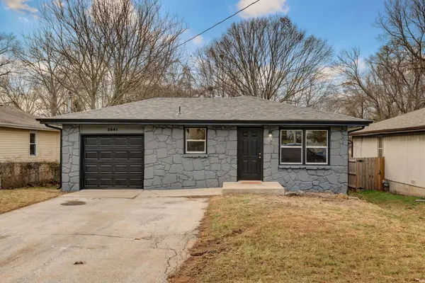 2641 N Pierce Avenue, Springfield, MO 65803