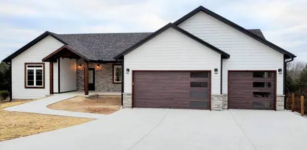 187 Silver Sunset Lane, Kimberling City, MO 65686