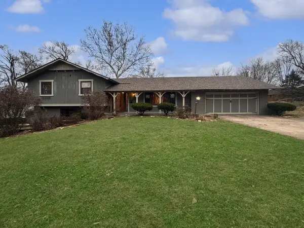 2118 S Catalina Avenue, Springfield, MO 65804