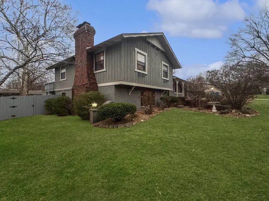 2118 S Catalina Avenue, Springfield, MO 65804 - Image #2