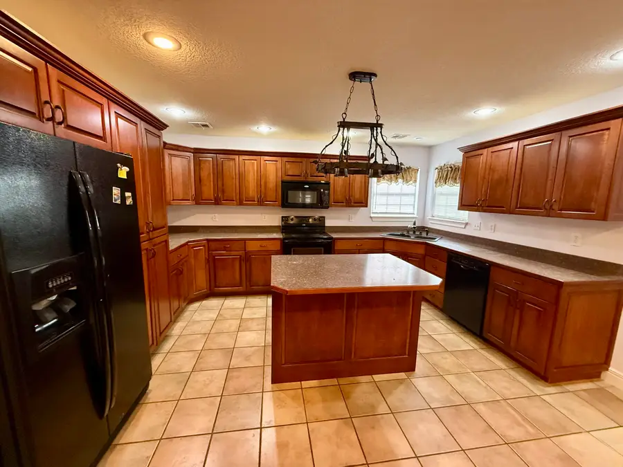 1701 Radcliff Drive, Neosho, MO 64850 - Image #2