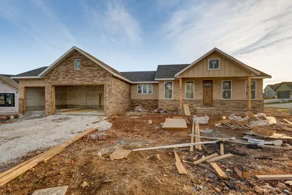 3048 W Teton Drive, Springfield, MO 65810