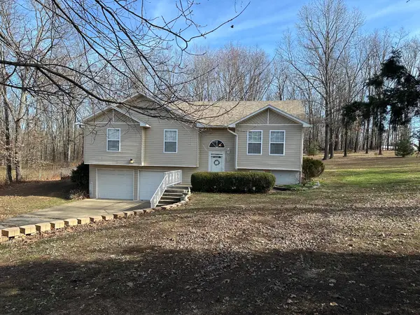 7520 Private Road 8927, West Plains, MO 65775