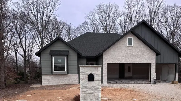 112 Three Pines Circle, Reeds Spring, MO 65737