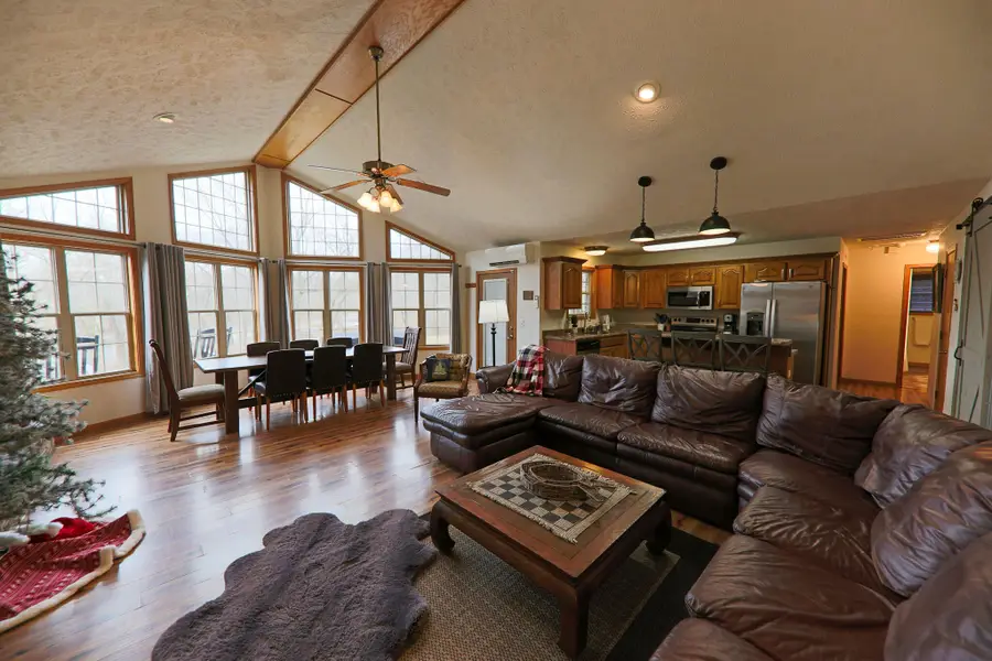 1811 Warner Road, Crane, MO 65633 - Image #2