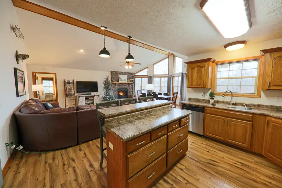 1811 Warner Road, Crane, MO 65633 - Image #3